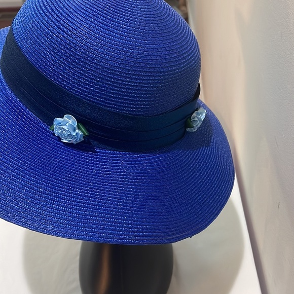 Vintage Blue Hat With Navy Band With Flowers - Picture 4 of 4